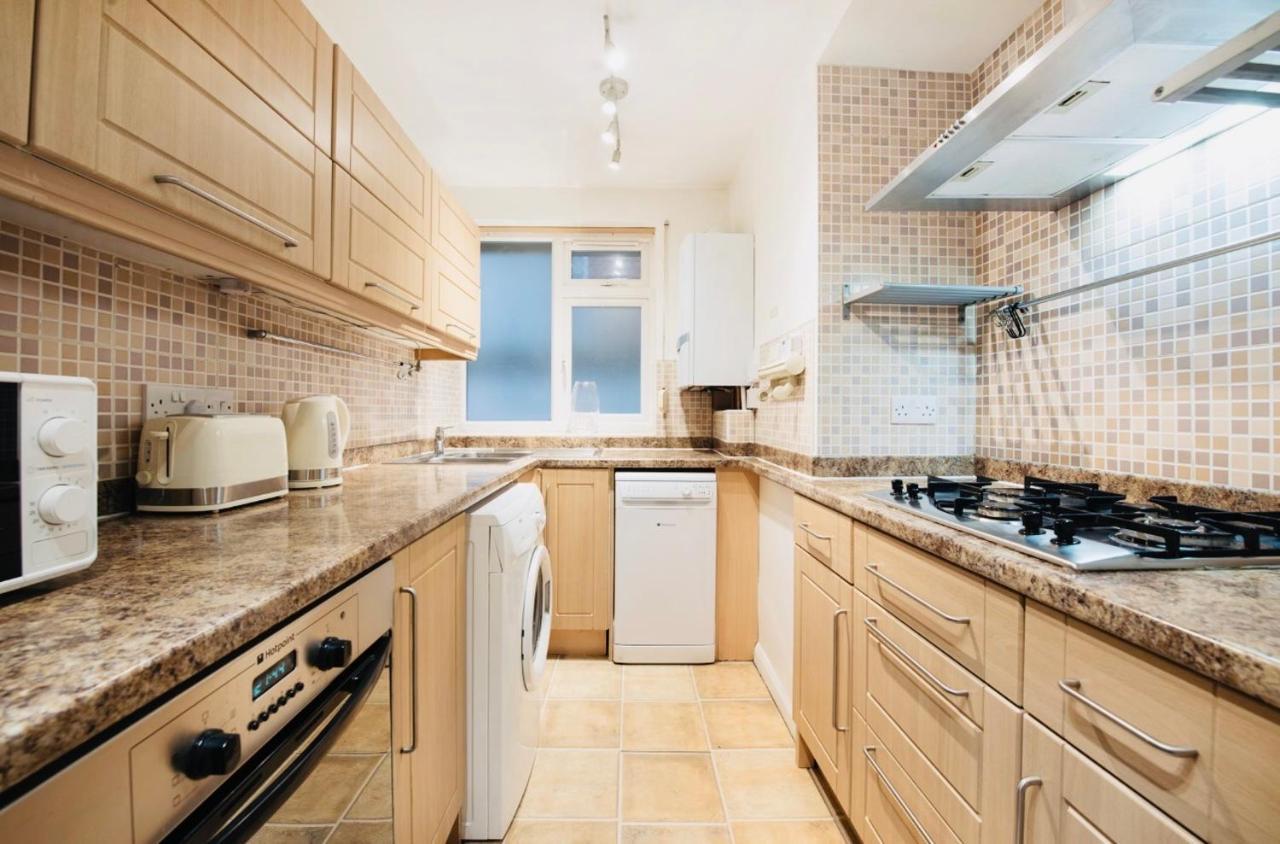 Spacious & Charming Garden Flat -Zone 2- Great For Central London Access Exteriör bild